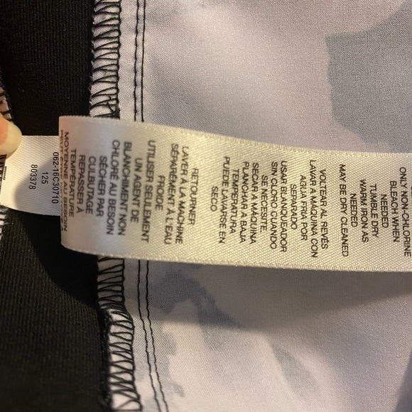 Chico's Zenergy Neema Black and White Floral Jacket - Picture 7 of 7